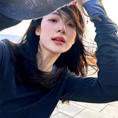 你在我的右手边